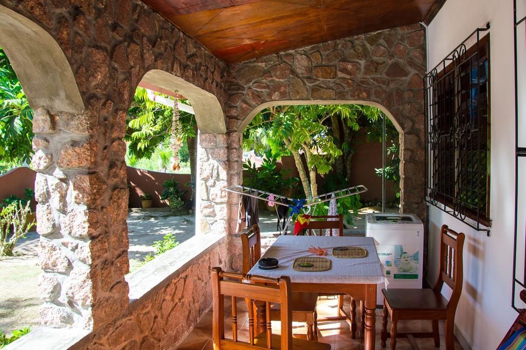Seashell Self Catering Villa Grand Anse  Oda fotoğraf