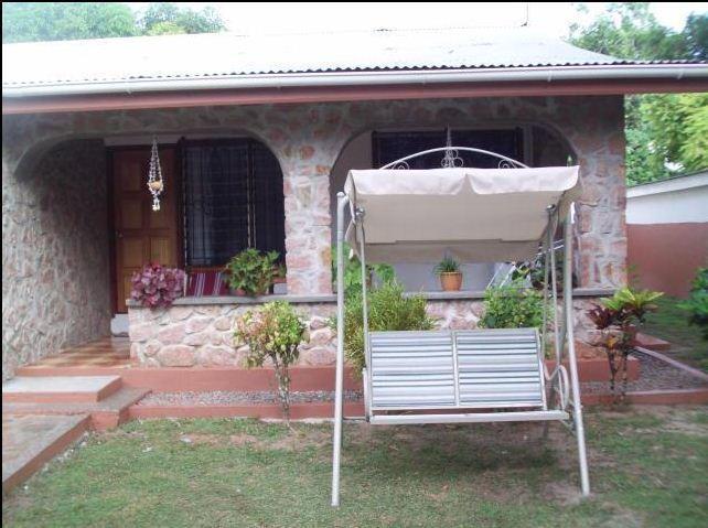 Seashell Self Catering Villa Grand Anse  Oda fotoğraf